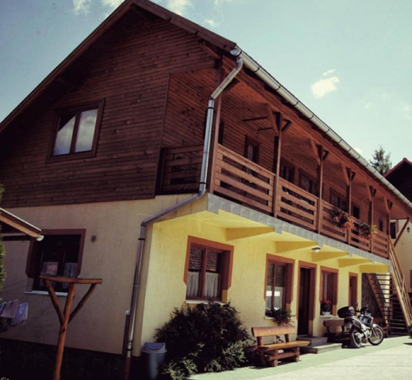 Csatari Pensiune Praid Chambre photo
