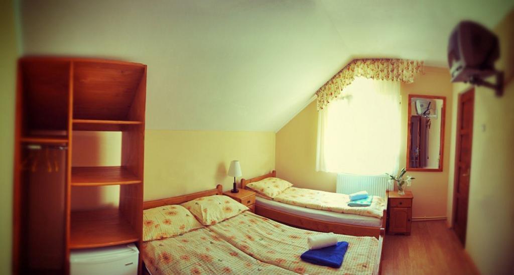 Csatari Pensiune Praid Chambre photo